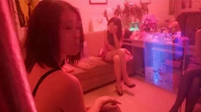 广西一17岁少年带13岁女友去接客卖淫，原因更是惊人…