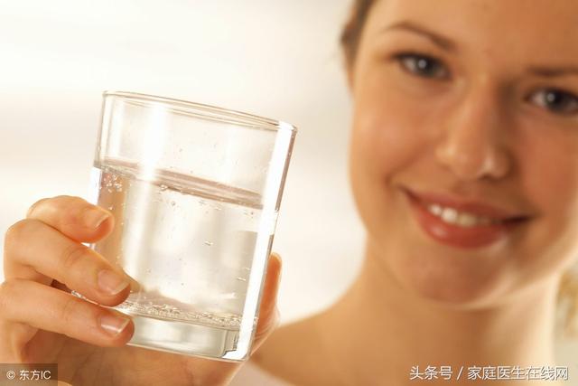 眼睛干痒酸涩，视力也变差了？是时候补充这4种营养了