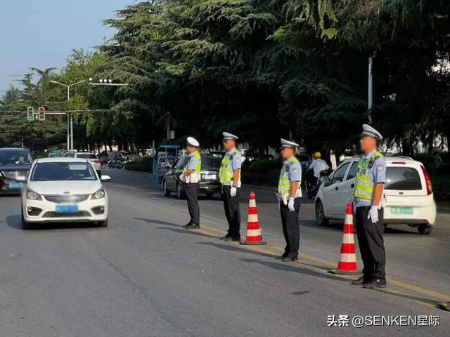 真实！警察执勤姿势图鉴