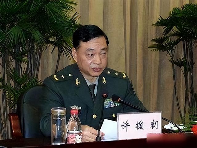 他是许世友将军的小儿子，曾担任过两个军区的司令员，如今72岁了