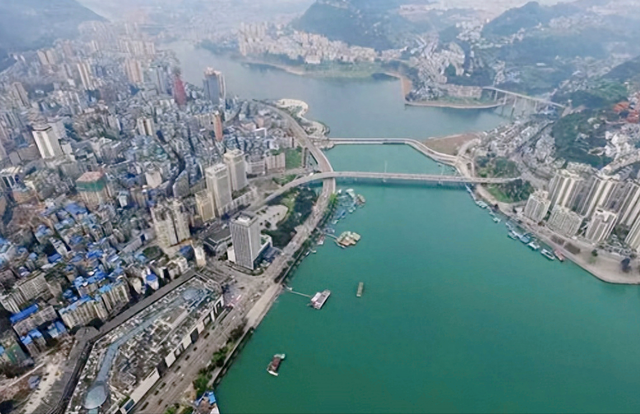 万州真的是重庆的第二大城市吗？