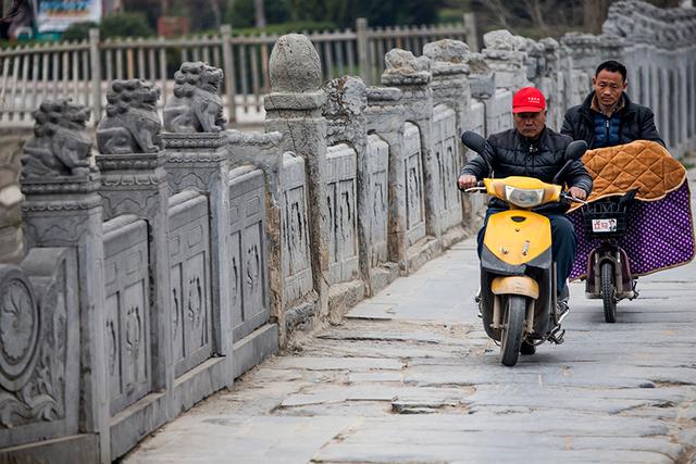 石头桥，深车辙，风雨沧桑500多年，它留住了一古县历史，成奇观