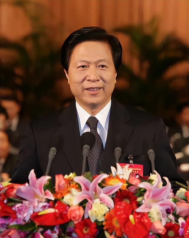 梁保华：复旦高材生，从政江苏多年，62岁任江苏省委书记，今78岁