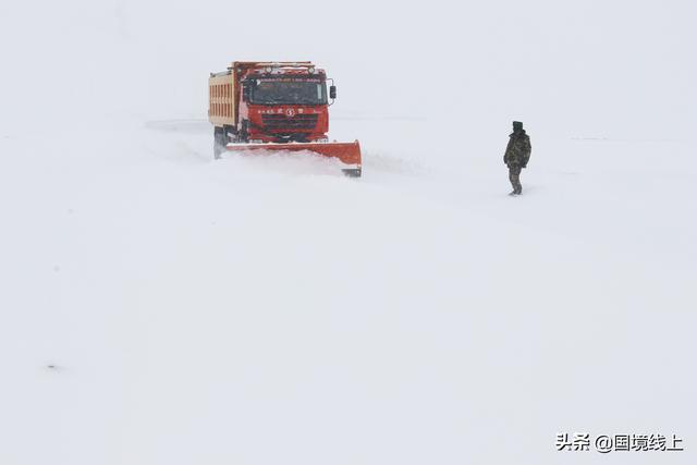 车成冰箱、人成冰棍！西藏阿里积雪50厘米56人被困