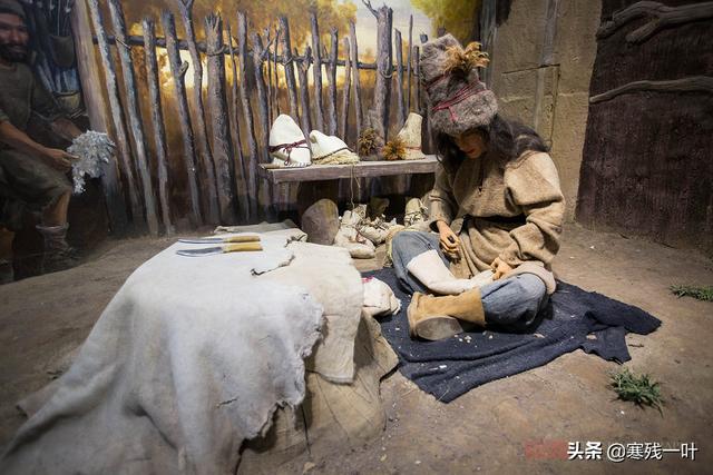 探寻新疆楼兰美女古尸，3800年的干尸，跟刚睡下的一样