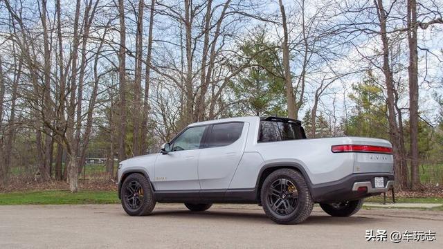 2024 Rivian R1T 评测：10万美元的电动皮卡